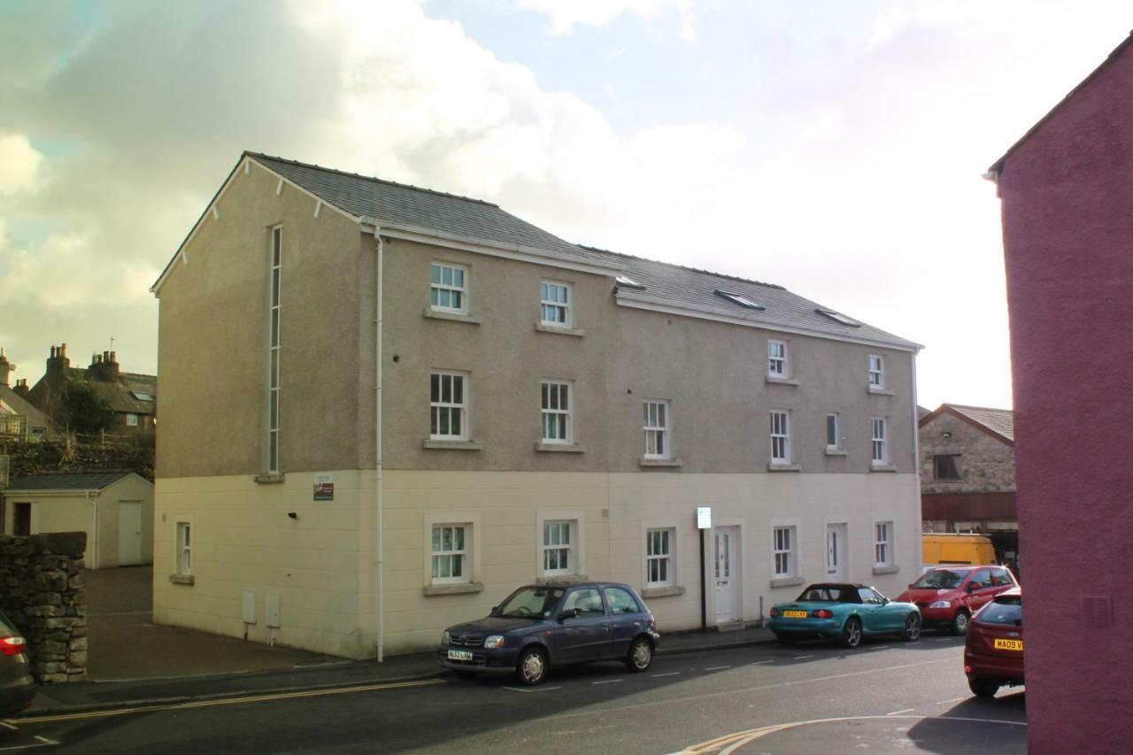 Villa 2 Laurel Court Ulverston Exterior foto