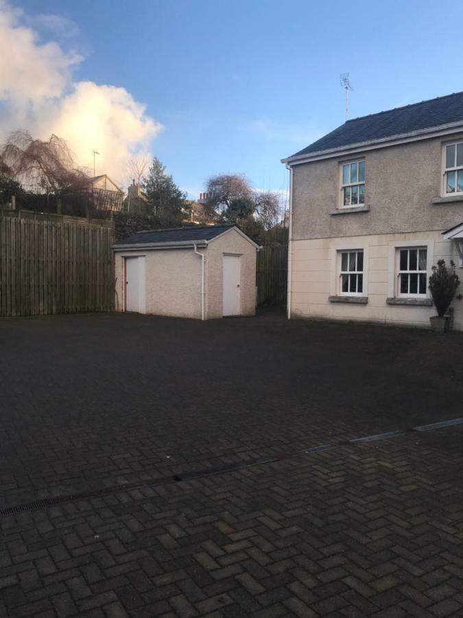 Villa 2 Laurel Court Ulverston Exterior foto